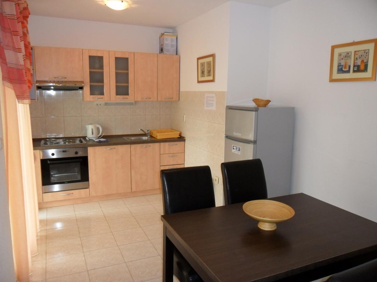 Apartments Villa Bayview Trogir Exterior foto