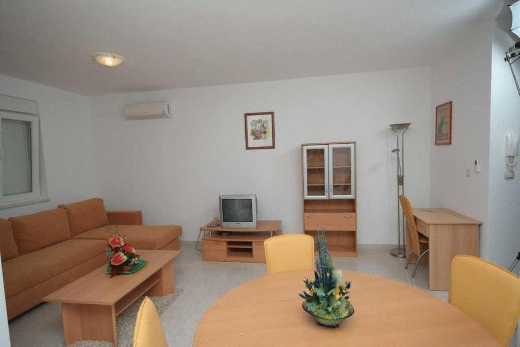 Apartments Villa Bayview Trogir Quarto foto